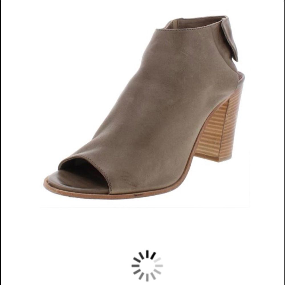 Steve Madden Leather Ankle Dress Sandals S…​